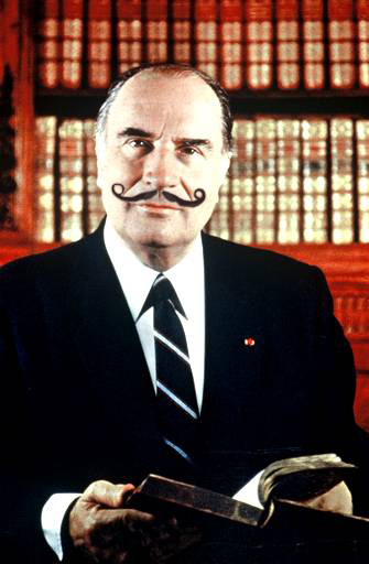 François Mitterand adopte le style de Salvador Dali. C'est fou !