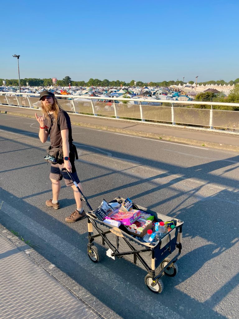Le chariot est très pratique pour le camping